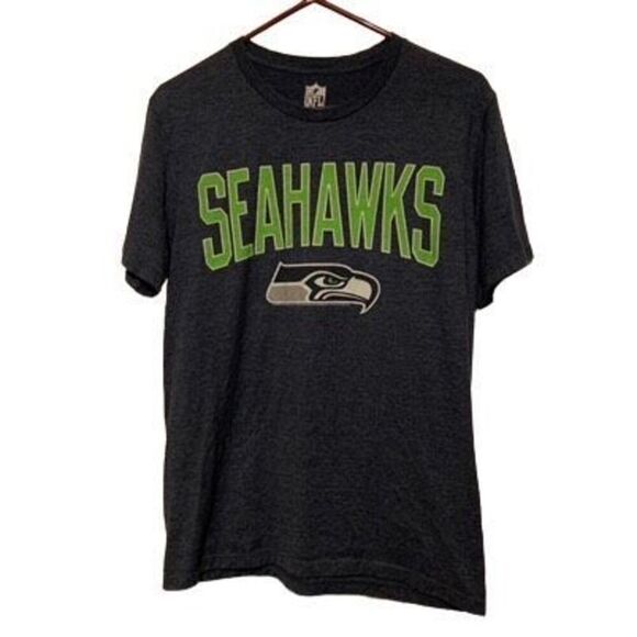 Seattle Seahawks Size Medium T-Shirt - Picture 1 of 4